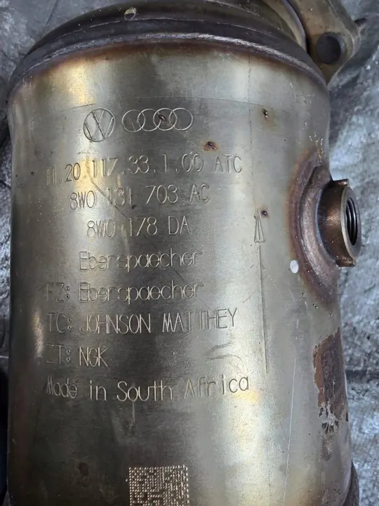 DPF/Catalizador Audi usado OEM 1KL0131703AQ image 8