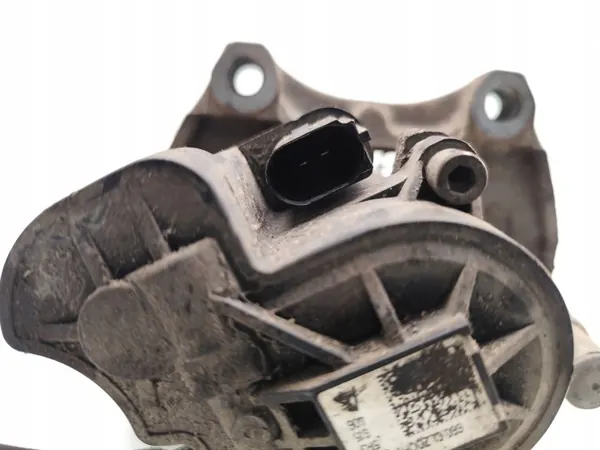 Audi A3 Bakre bromsok OEM 5R3615406A Begagnad image 6