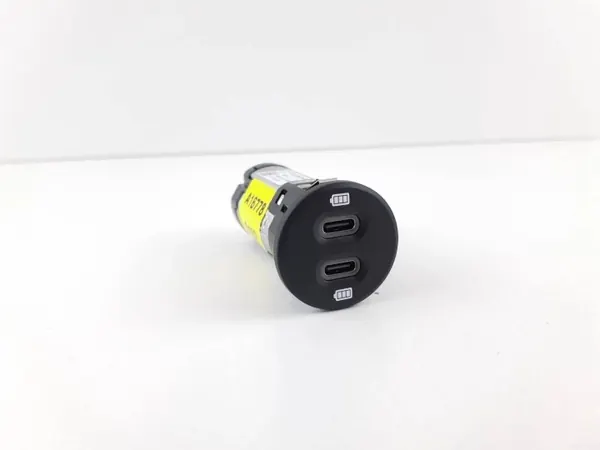 Porsche USB-uttag OEM 95B035252H för Macan 95B image 2
