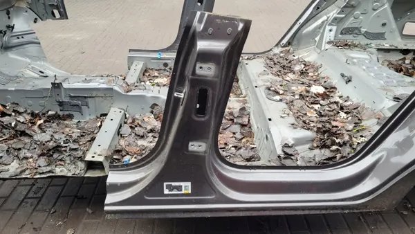 PEUGEOT 508 II 22r Linker Middenpilaar Drempel OEM image 2