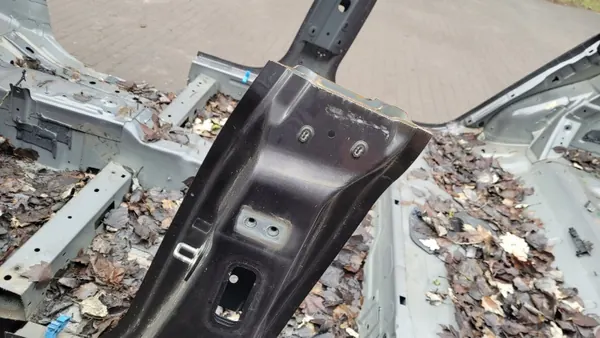 PEUGEOT 508 II 22r Linker Middenpilaar Drempel OEM image 4