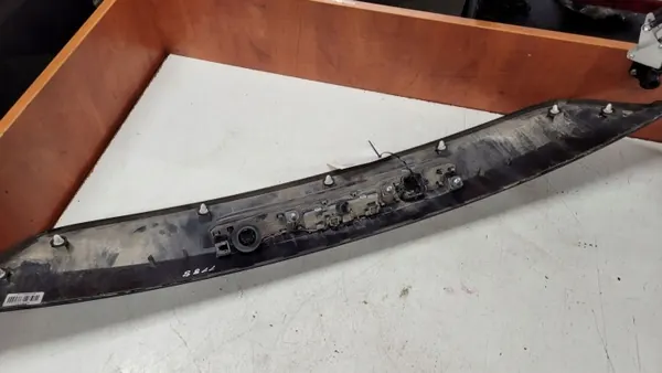 OEM 31386845 Peugeot 407 Takakilven Valaisinlista image 6