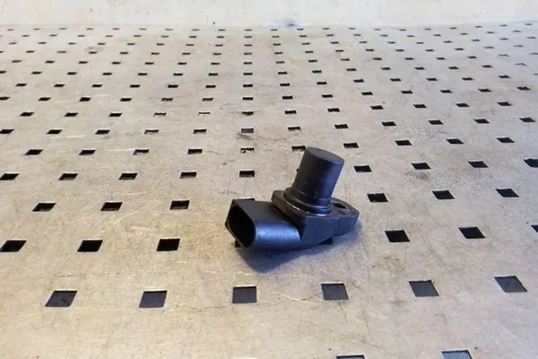 Sensor de posición del árbol de levas BMW X3 (E83) 3.0L Diesel image 3