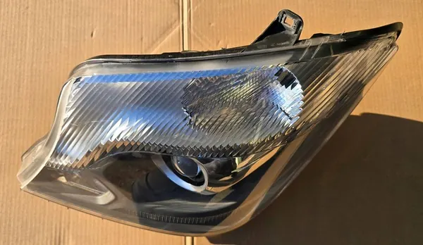 Lámpara xenón izquierda para Mercedes-Benz Sprinter W906 image 2