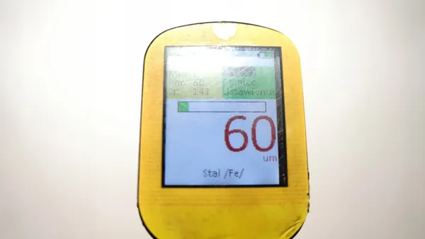 Parafuso Frontal Esquerdo Fiat 500L 12-17R 601 image 7