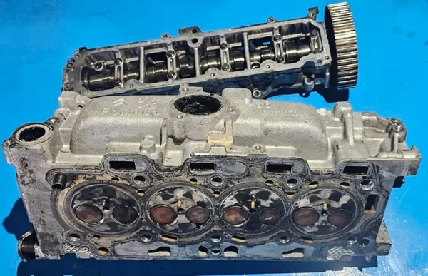 Culasse Citroen OEM 9684504780 - Pièce d'occasion image 8