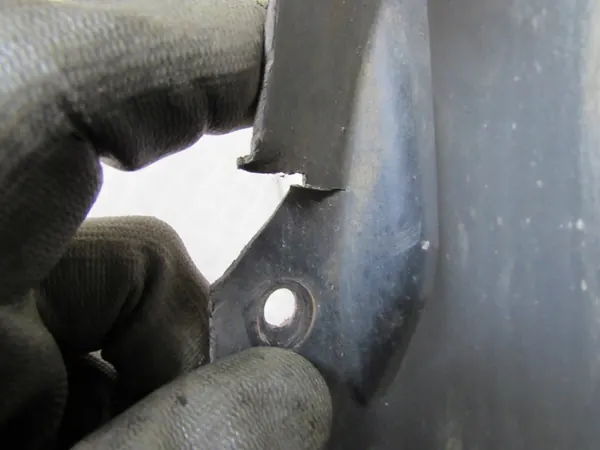 Right Rear Wheel Arch Opel Astra J 09-12r image 4