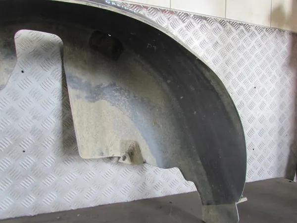 Right Rear Wheel Arch Opel Astra J 09-12r image 5