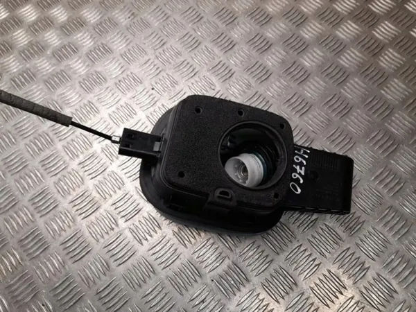 Trappe à carburant Hyundai Kona II 2024 OEM 81595BE000 image 3