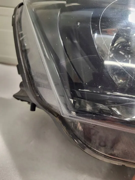 Farol direito Skoda Fabia III 6V1941016A image 4