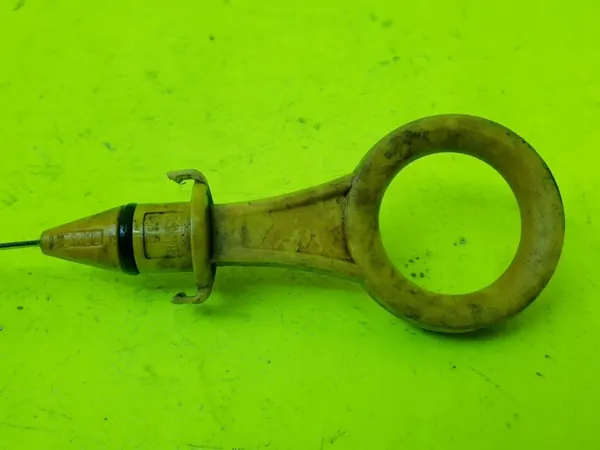 Ölmessstab-Führung OEM 06K115610E für Audi S3 A3 image 8