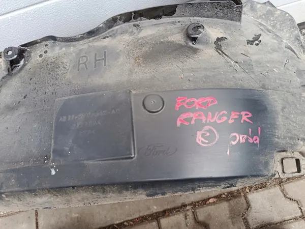 FORD RANGER IV Främre Höger Stänkskydd AB39-2116A562-AD image 4