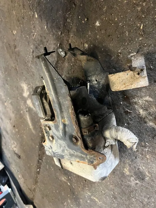 Standkachel (Webasto) Mercedes E W210 OEM NIC24132 image 3