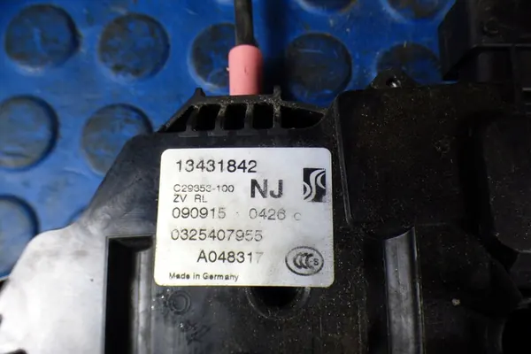 Vänster bakdörrslås 6-pol OPEL Corsa E image 6