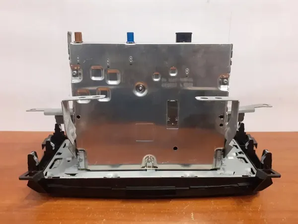 Mudador CD usado OEM 12523 para Nissan Qashqai II image 8