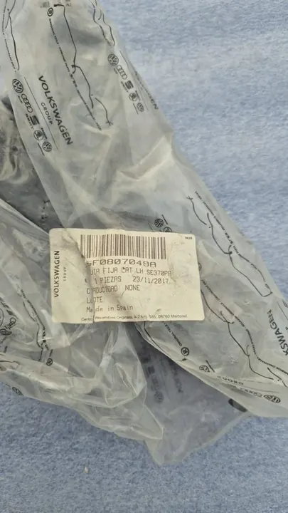 Deslizamento do para-choque dianteiro esquerdo Seat Leon III 5F0 Lift image 2