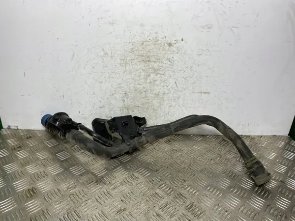Tanque AdBlue Mitsubishi OEM FOB20746 - Usado image 3