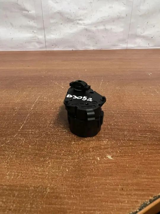 Moteur de volet BMW OE D3052 pour Série 5 E60 image 2