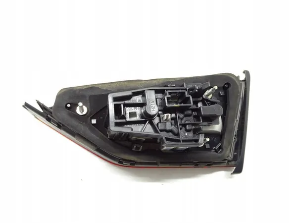 Luz trasera LED izquierda Audi A3 8V image 4