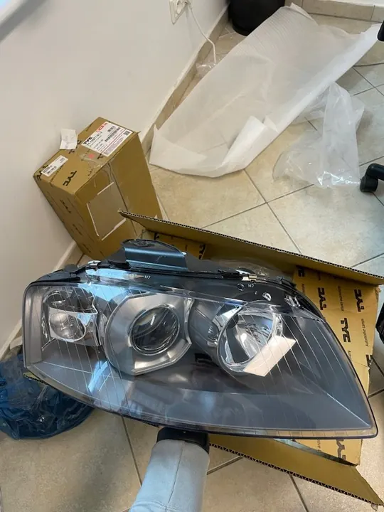 Faros izquierdo TYC Audi A3 image 3