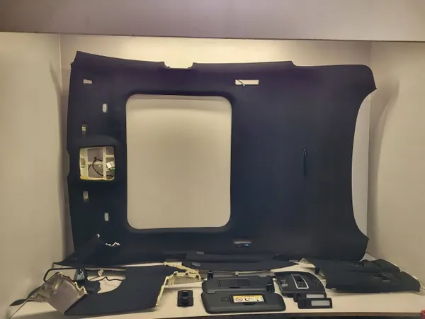 Plafonnier Mercedes-Benz GLE AYN7575 - Noir image 2