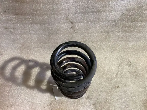 Lexus NX 2020 Hinterfeder OEM UTO31856 image 4