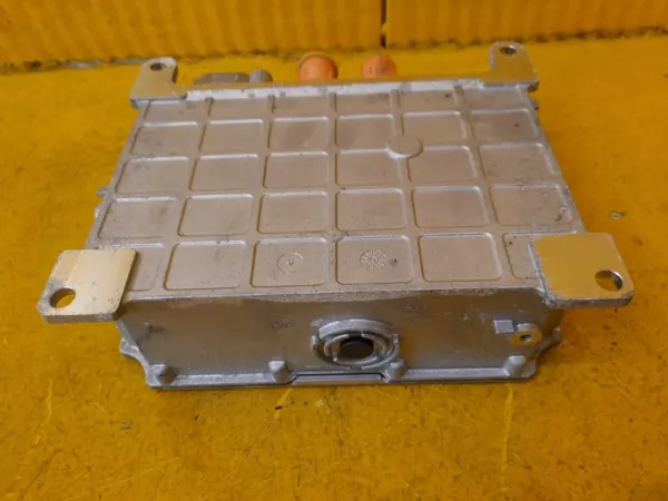 Mercedes-Benz A W177 Converter OEM A0009008926 image 3