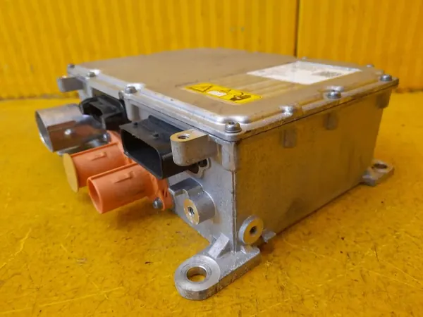Mercedes-Benz A W177 Converter OEM A0009008926 image 4