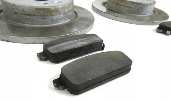 Discos e Pastilhas Travão Traseiros Opel Mokka OEM image 3