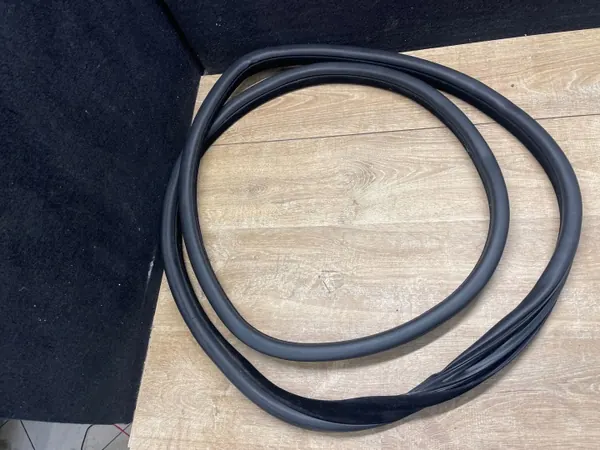 Joint de porte arrière gauche Jaguar E-Pace OEM J9C3-253A10-A image 2