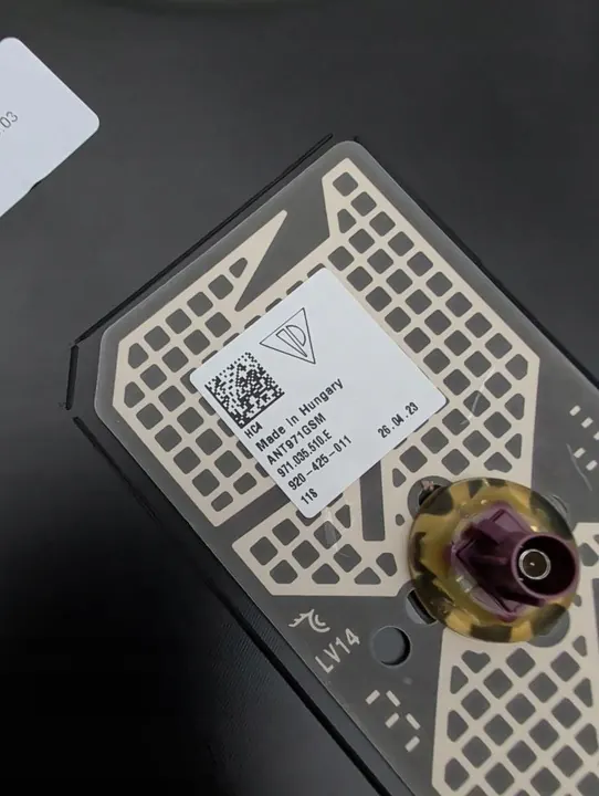 Antena GSM Guia de Ar Esquerda Direita Porsche Taycan image 10