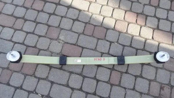 Volvo XC60 II Hinterfeder OEM P32370045 image 2