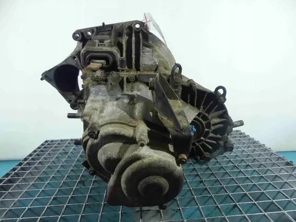 Manuaalivaihteisto Lada Kalina 1.6 8V image 4