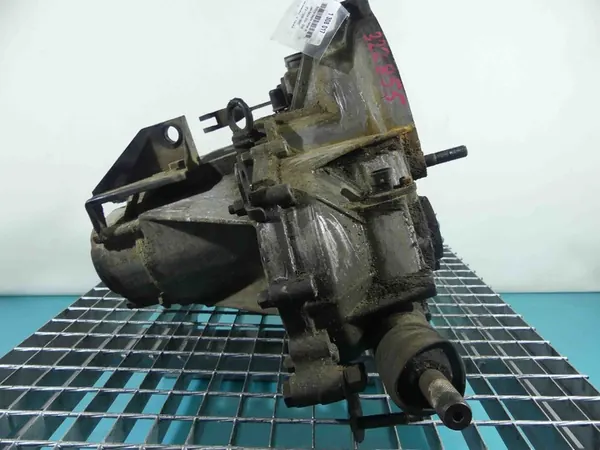 Manuaalivaihteisto Lada Kalina 1.6 8V image 5