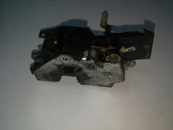 Höger Framdörrslås BMW Z3 OEM B18199 image 2