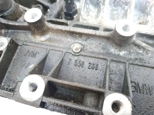 Motorblock BMW E90 N43B20A OEM 7558266 Begagnad image 8