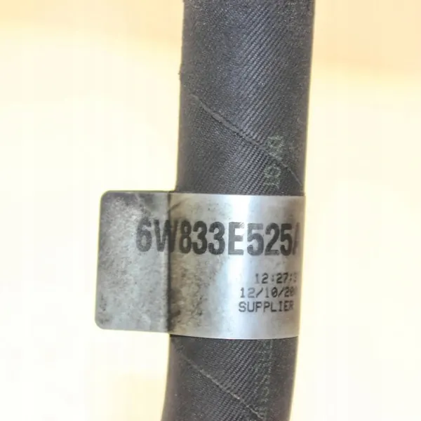 Manguera dirección Jaguar OEM 6W833E525AD - Usado image 5