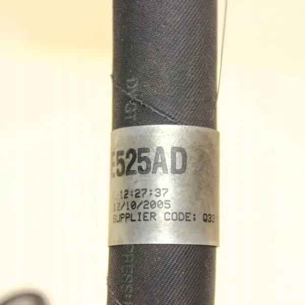 Manguera dirección Jaguar OEM 6W833E525AD - Usado image 6