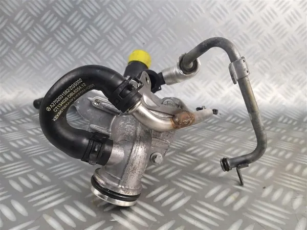Vattenpump Mercedes A-klass W177 A35 AMG 2.0 T image 4