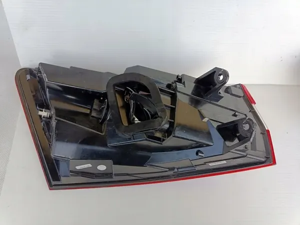 Luz trasera LED derecha Skoda Enyaq IV 5LG945308C image 4