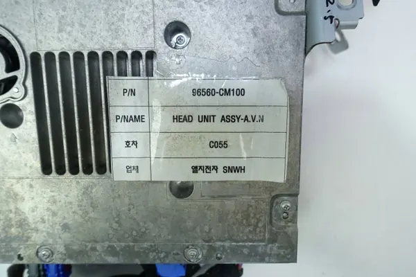 Unité Radio Navigation Hyundai Kona OEM 96560-CM100 image 7