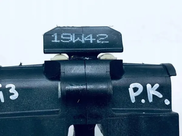 BMW i3 voor linker deurstop OEM 51217400137 image 5