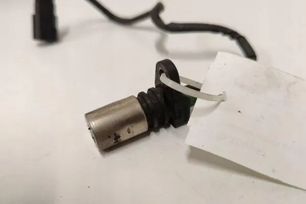 Kampiakselin sijaintianturi VOLVO V70 II 2.0L diesel image 4