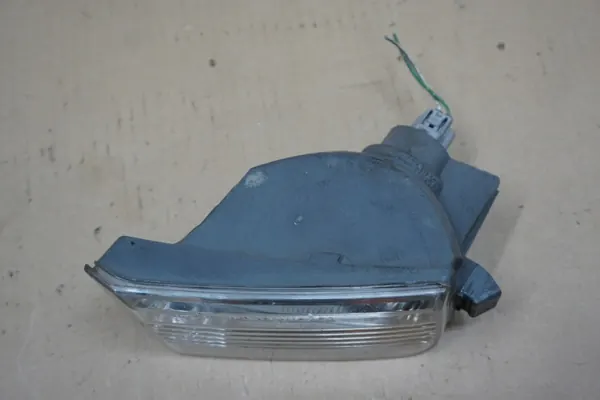 OEM RAV4 II Höger framblinkers 00-05 - Begagnad image 10