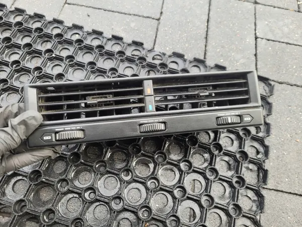 Grilles d'aération Mercedes SL R129 OEM 1298300354 image 2