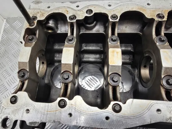 Moottorilohko OEM 24450960 Opel 1.4 16V Z14XEP image 4