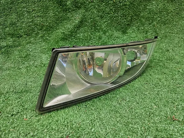 Farol Esquerdo Skoda Fabia II Lift Roomster image 2