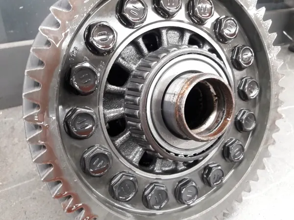 Gebruikt Volvo differentieel versnellingsmechanisme OEM image 6