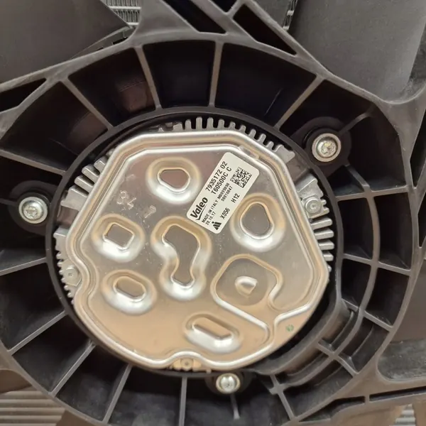 BMW G20 G21 G22 G23 G26 G28 Z4 G29 G42 Kylare image 4