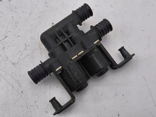 Koelvloeistof regelklep BMW 5 E60 E61 2004 OEM 6931708 image 2